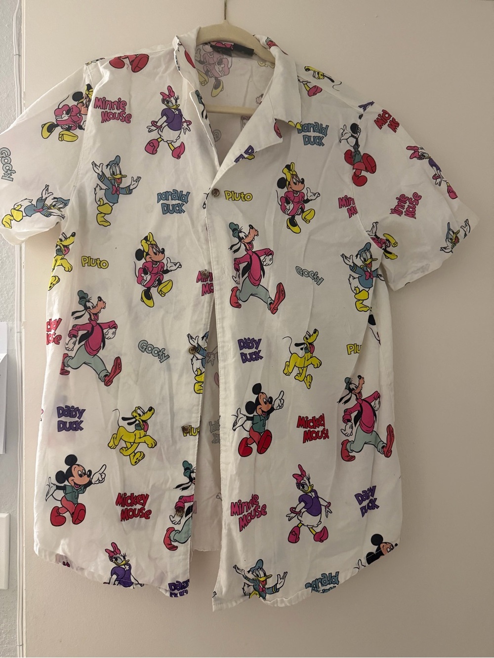 Cakeworthy x Disney Mens Womens Mickey Mouse & Friends Button T-Shirt Size L